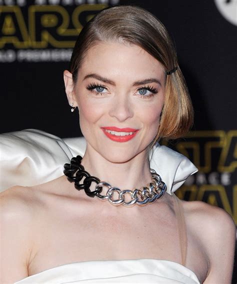 Jaime King Reveals Her 5 Minute Makeup Routine For Busy Moms Instyle