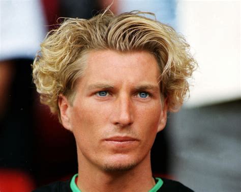 During his career he played predominantly as a midfielder, starting off as a youth player with manchester united before joining crewe alexandra when he failed to make the grade at old trafford. Robbie Savage cuts off trademark ponytail: 'Time to leave the '80s behind' - Showbiz News ...