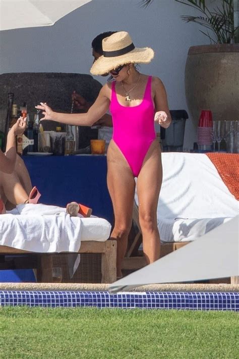 Vanessa Hudgens Flaunts Her Incredible Body In A Pink Swimsuit In Mexico