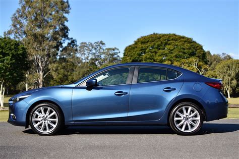 The biggest thing we wanted to accomplish with the new mazda3 design was to once again redefine the meaning of the new mazda3 sedan unmistakably expresses that style, while also possessing a graceful dignity. 2018 Mazda 3 SP25 BN Series Auto Blue - Brisbane Car Shed ...