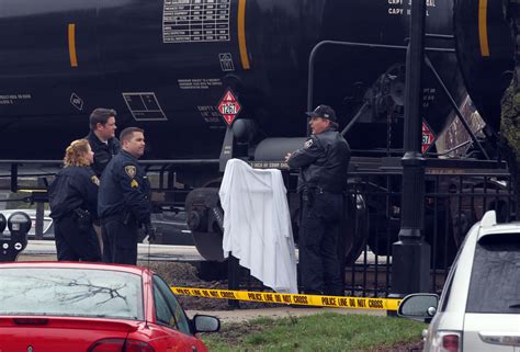 Man Struck Killed By Freight Train In La Grange The Doings La Grange