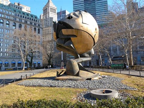 La sphère retourne d où elle vient Destination New York