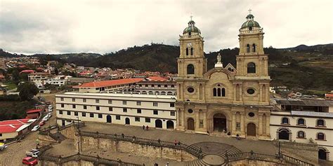 Santuario De La Virgen De La Nube Ecuador Atracciones Turísticas