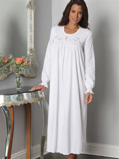 Summer Meadows Luxury Nightwear Schweitzer Linen Night Gown