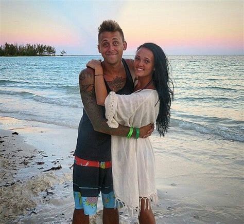 Pin By Caleb Shepley On Roman Atwood Smile More Brittney Smith Atwood Couple Photos