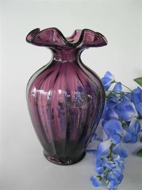 Fenton Ribbed Vase Purple Amethyst Fluted Top 7