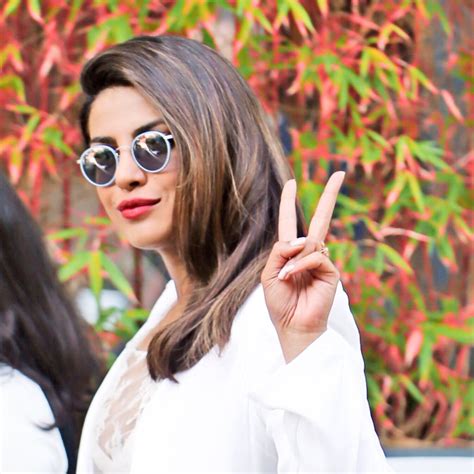 Priyanka Chopra Sunglasses Are Complete Style Guide Stylingstars