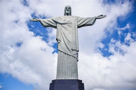 Things To KNOW Before Visiting Christ De Redeemer In Rio Brazil
