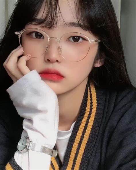 𝕐 𝕖 𝕖 𝕦 𝕟 people with glasses ulzzang glasses glasses trends