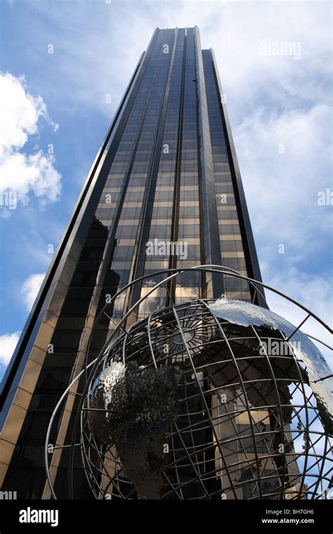 Trump Tower Is A 58 Story Skyscraper In New York City Located At 725