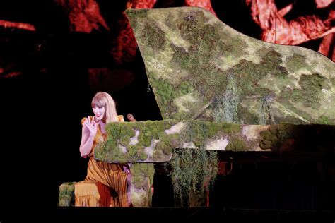 Photos Taylor Swift Performs Three Nights At Gillette Stadium