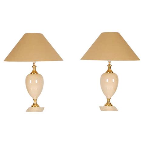 Pair Of Hollywood Regency Greek Key Motif Ceramic Table Lamps For Sale