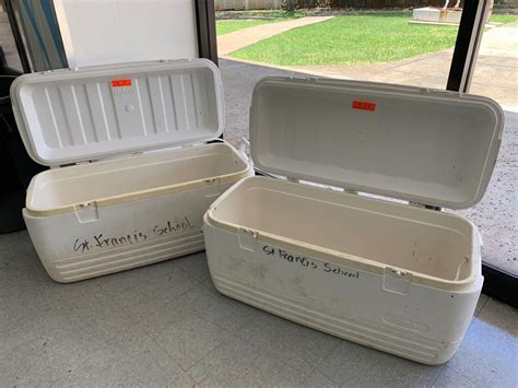 2 Large Ice Chests Coolers Missing Closure Tabs Oahu Auctions
