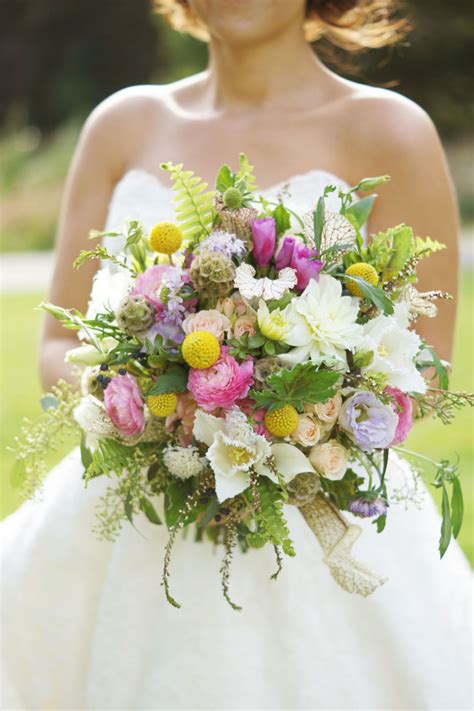 While color will play a major role in the 2021 wedding flower trends, couples are also going back to the basics for their bouquets, centerpieces, and other. Utah Rustic Wedding At Snowbird Cliff Lodge - Rustic ...