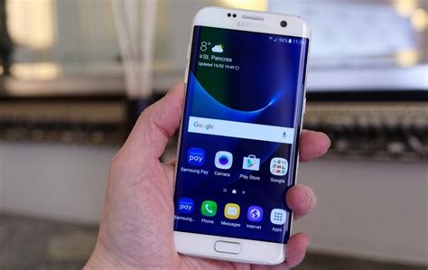 Mendapatkan penawaran harga hp smartphone galaxy s7 edge g935fd 128gb yang menarik jelas membuat anda tak perlu berpikir dua kali ketika ingin. HOT: Spesifikasi dan Harga Samsung Galaxy S7 Edge Terbaru ...