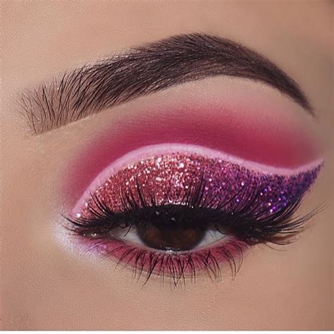Stylegps Pink Glitter Eyeshadow In 2020 Holographic Makeup Pink