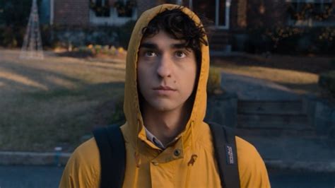 Alex Wolff Confirms He Will Return For ‘jumanji 2 Teases When