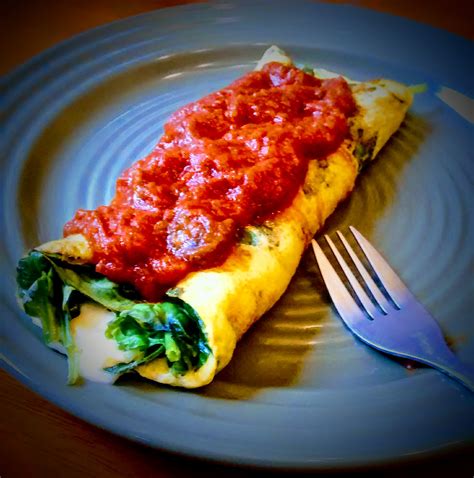 200 Calorie Spinach And Salsa Egg White Omelette Old Soul Chrys