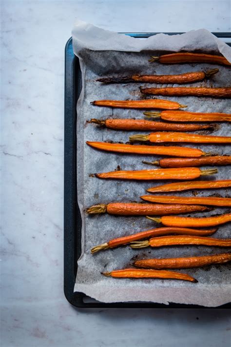 Carottes rôties au four au sésame blond