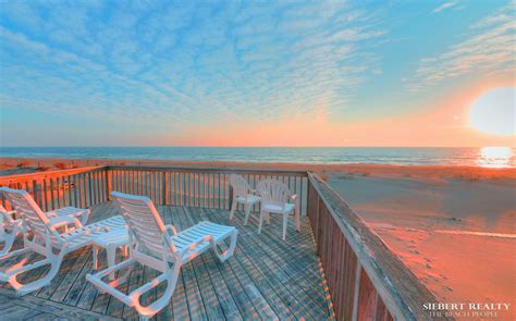 **LIKE** if you'd LOVE to wake up to this #oceanview... everyday