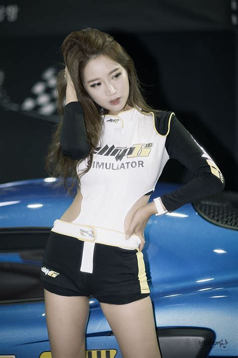 Han Se Rin Korean Racing Model Seoul Auto Salon 2015