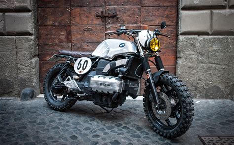 The sound is amazing with this ses factory exhaust, look at all the video. K100 Metall by Race Cafe - Inazuma café racer
