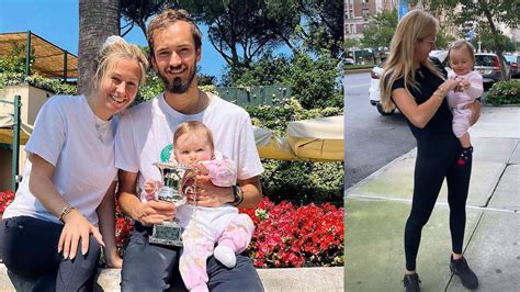 Daniil Medvedevs Wife Daria And Daughter Alisa Explore Central Park