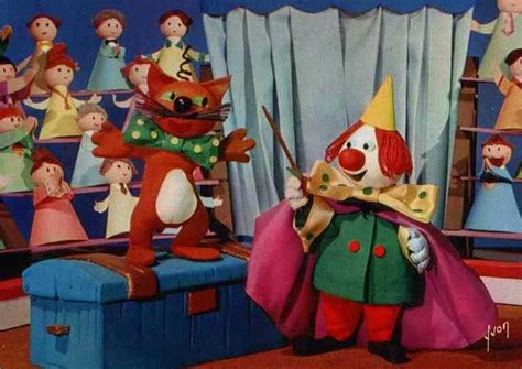 Le délire étant complet puisque burton participe aussi, c'est bien barré, la musique est déjanté, les histoires. Kiri le clown est une série télévisée d'animation ...