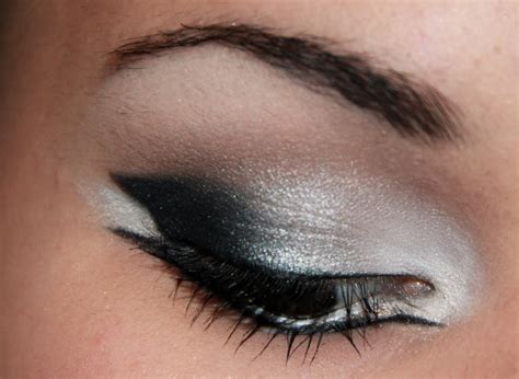 Dramatic Cat Eye Makeup Kailan Marie A Beauty And