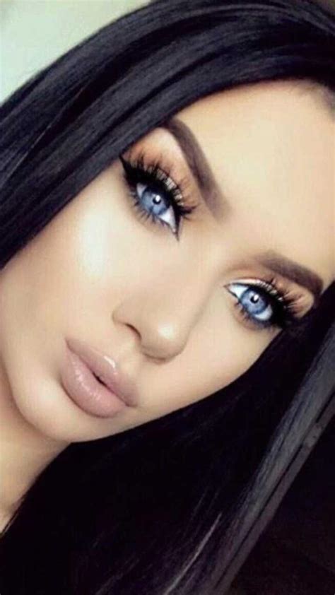 Is Black Hair And Blue Eyes An Attractive Combination On Girls