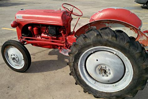 Postwar Farmers Dream 1948 Ford 8n Tractor Barn Finds