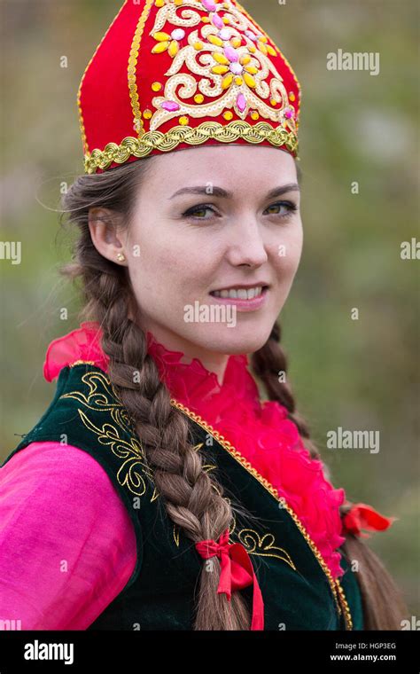 Traditional Dress Kazakhstan Hi Res Stock Photography And Images Alamy