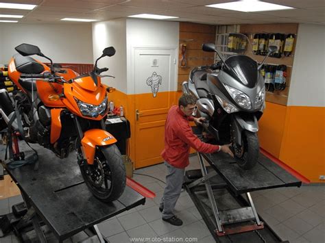 Vous payez votre contrôle technique à feu vert, sans surcoût ! Contrôle technique moto : Repoussé, jusqu'à quand ? - Moto ...