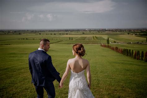 Imagen Gratis Colina Campo Novia Colinas De Novio Cuesta Abajo Prado Boda Césped Campo