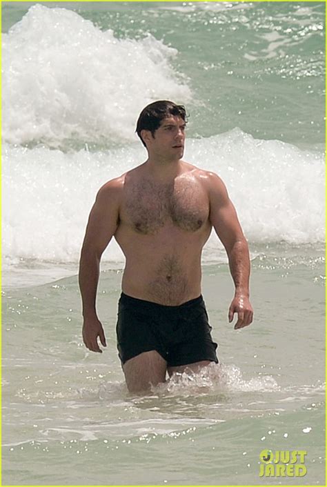 Henry Cavill Bares His Buff Superman Body At The Beach Photo