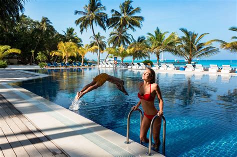Meeru Island Resort And Spa Reasonably Priced Maldives Resort Visit Maldives Maldives Resort