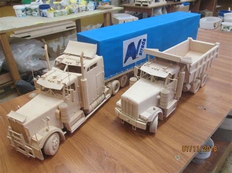 Wooden models | Wooden toy trucks, Wooden toy cars, Wooden ...