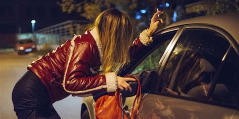 Pourquoi la France s apprête à pénaliser les clients de prostituées Yaël Mellul