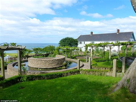 We did not find results for: Converted fishing cottages set on 400 acres along Dorset ...