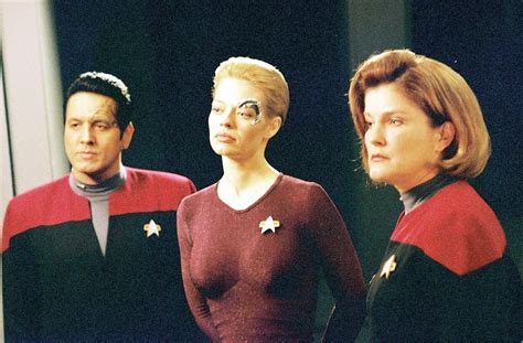 Star Trek Raumschiff Voyager Odcinek 15 Die Leere Sezon 7