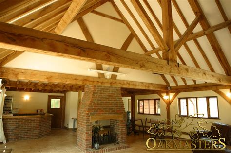 High open ceiling with visible rafters (5590). King post trusses and open vaulted ceilings - Oakmasters