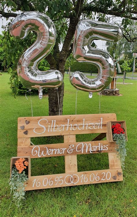 Whatsapp hilft bei der verteilung!. Silberhochzeit 25 Jahre Geschenk aus Europalette in 2020 ...