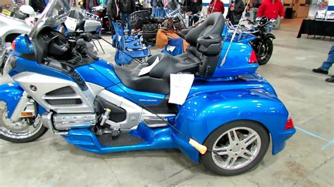 And that knowledge means both more fun and. 2012 Honda Goldwing 3 Wheeler - YouTube