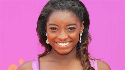 Jun 11, 2021 · simone biles beat her boyfriend, the nfl player jonathan owens, in a contest of strength. Simone Biles Has A Boyfriend