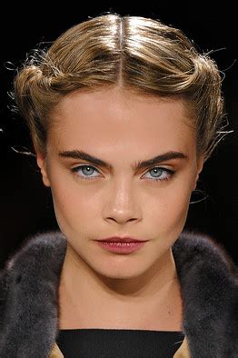Scroll on to see the changes the reality tv star made to her. Big, Bold Eyebrows Are a Trend for Women and Men - WSJ