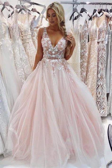 A Line Tulle V Neck Prom Dresses Beads Pink Lace Appliques Backless