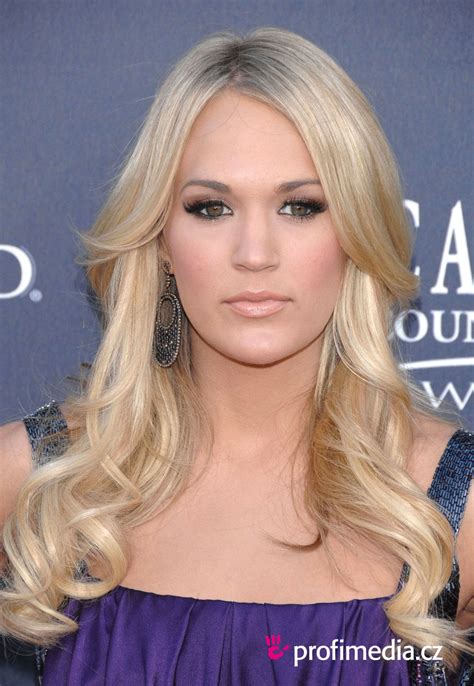Carrie Underwood Hairstyle Easyhairstyler