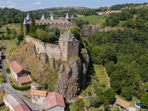 Pin Von Castlehunting Auf France Auvergne Rhône Alpes Burgen Und