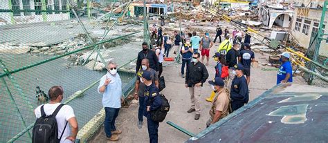 His father, iván duque escobar, was a lawyer, journalist, and politician, who was governor of antioquia, minister of mines and energy, and head of the national registry of civil status. Tragedia en San Andrés, destruida al 98% Providencia ...