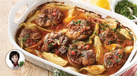 In a slow cooker, add the onion, carrot, celery, garlic, red wine, sugar, thyme, diced tomatoes, tomato paste, bay leaf, and beef stock. Fennel pork osso buco from Josée di Stasio | IGA Recipes